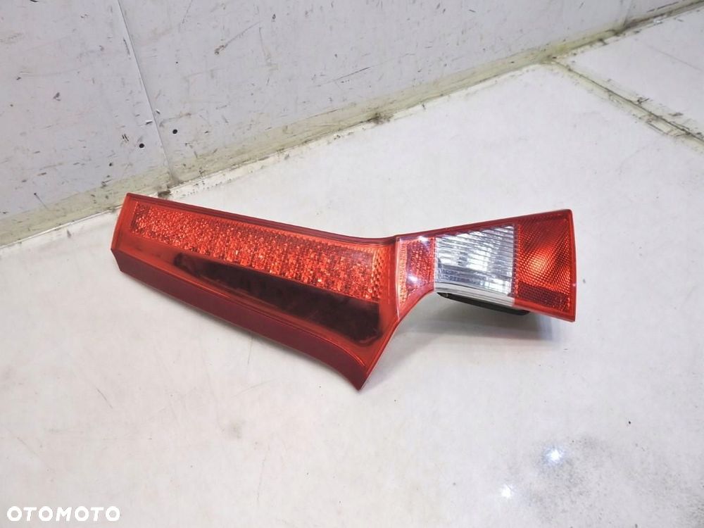 LAMPA LEWY TYŁ KLAPY VOLVO V70 III 164393L1 - 9