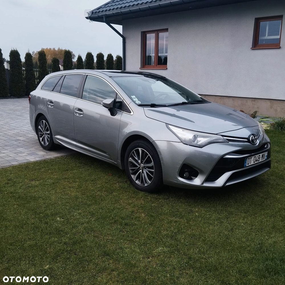 Toyota Avensis 2.0 D-4D Prestige - 14