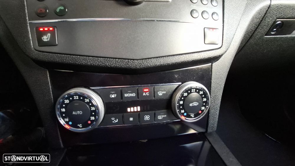 Mercedes-Benz C 220 CDi Avantgarde BlueEfficiency - 34