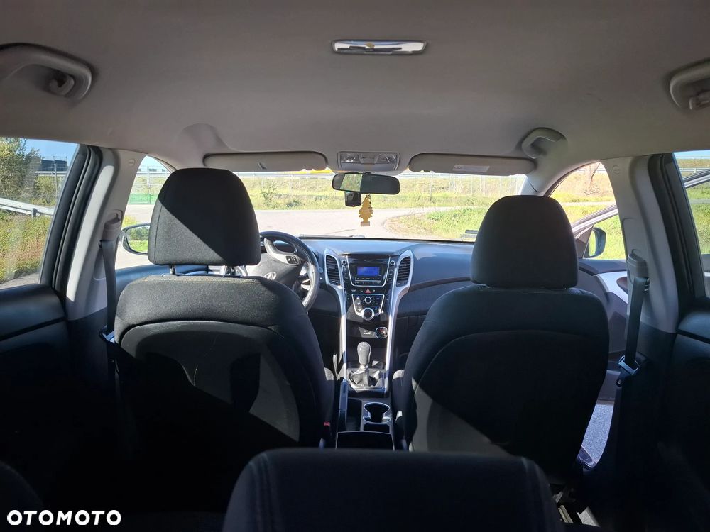 Hyundai i30 1.6 CRDi Classic + - 16