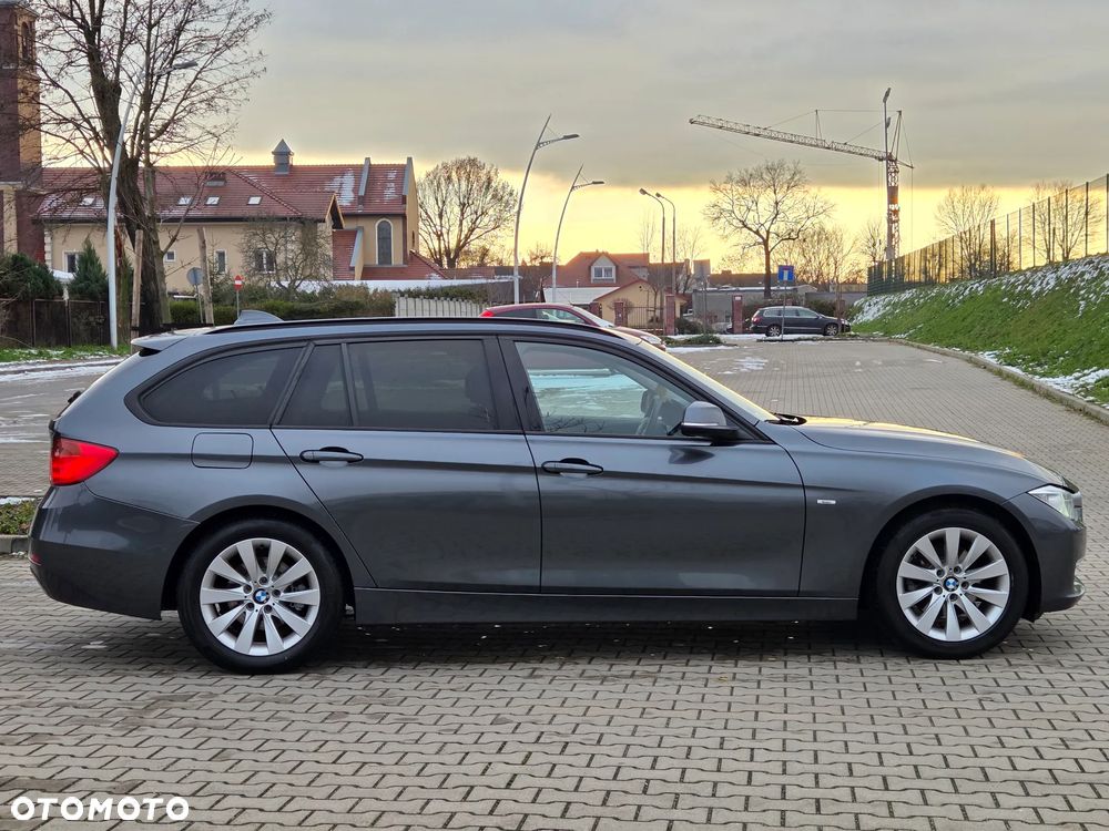 BMW Seria 3 320d Blue Performance Modern Line - 2