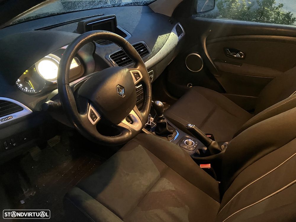 Renault Mégane 1.5 dCi Confort SS - 4