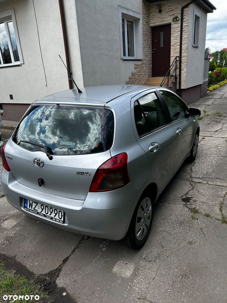 Toyota Yaris - 5