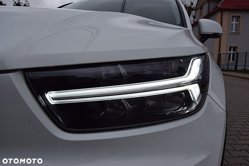 Volvo XC 40 T3 Geartronic Momentum Pro - 23