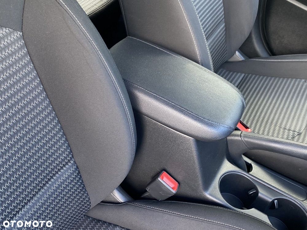 Kia Ceed - 17