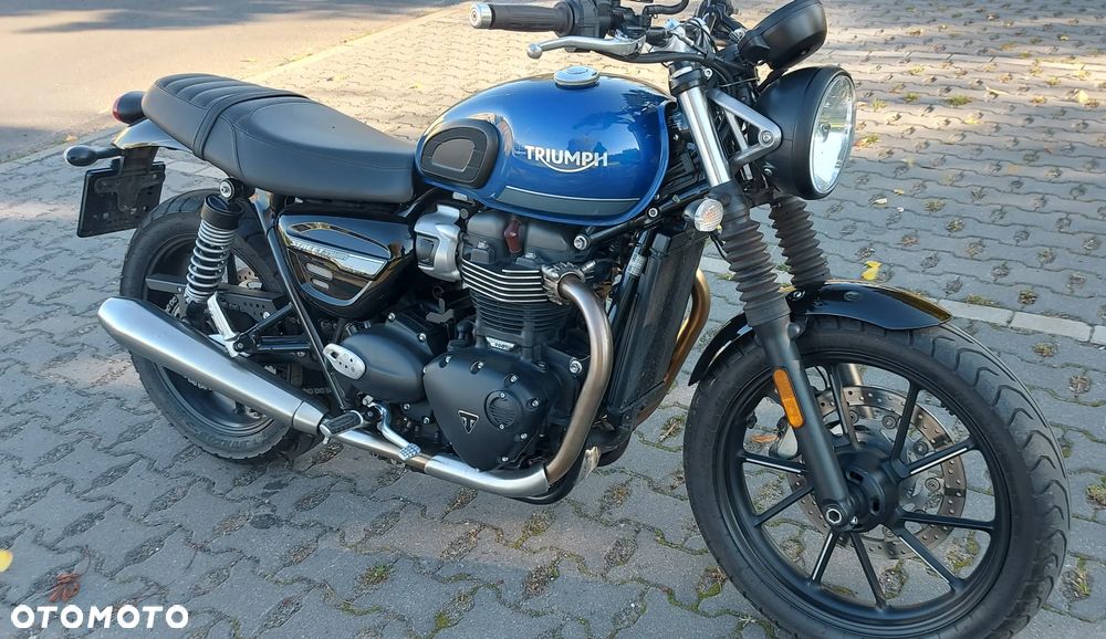 Triumph Street Twin - 1
