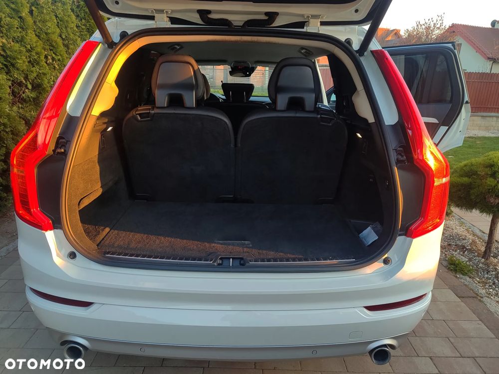 Volvo XC 90 B5 D AWD Geartronic Momentum - 4