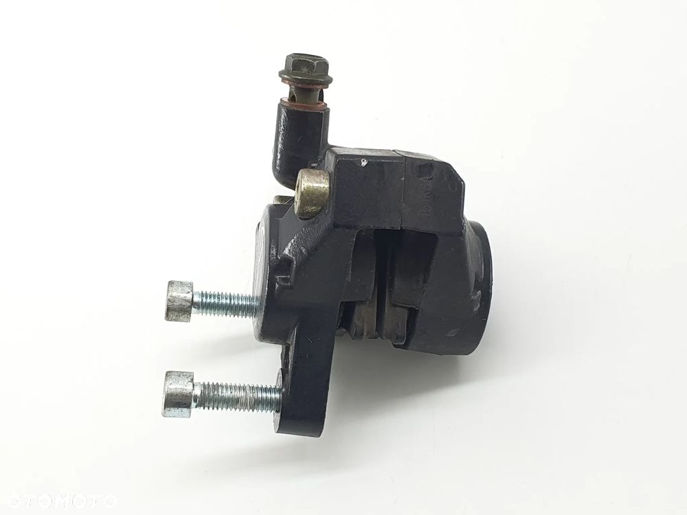 Zacisk Hamulcowy Przod  Skuter Govecs Go - 2