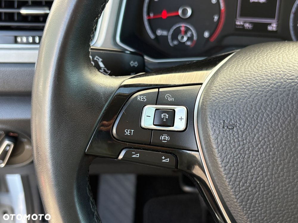 Volkswagen T-Roc 1.5 TSI Life DSG - 26