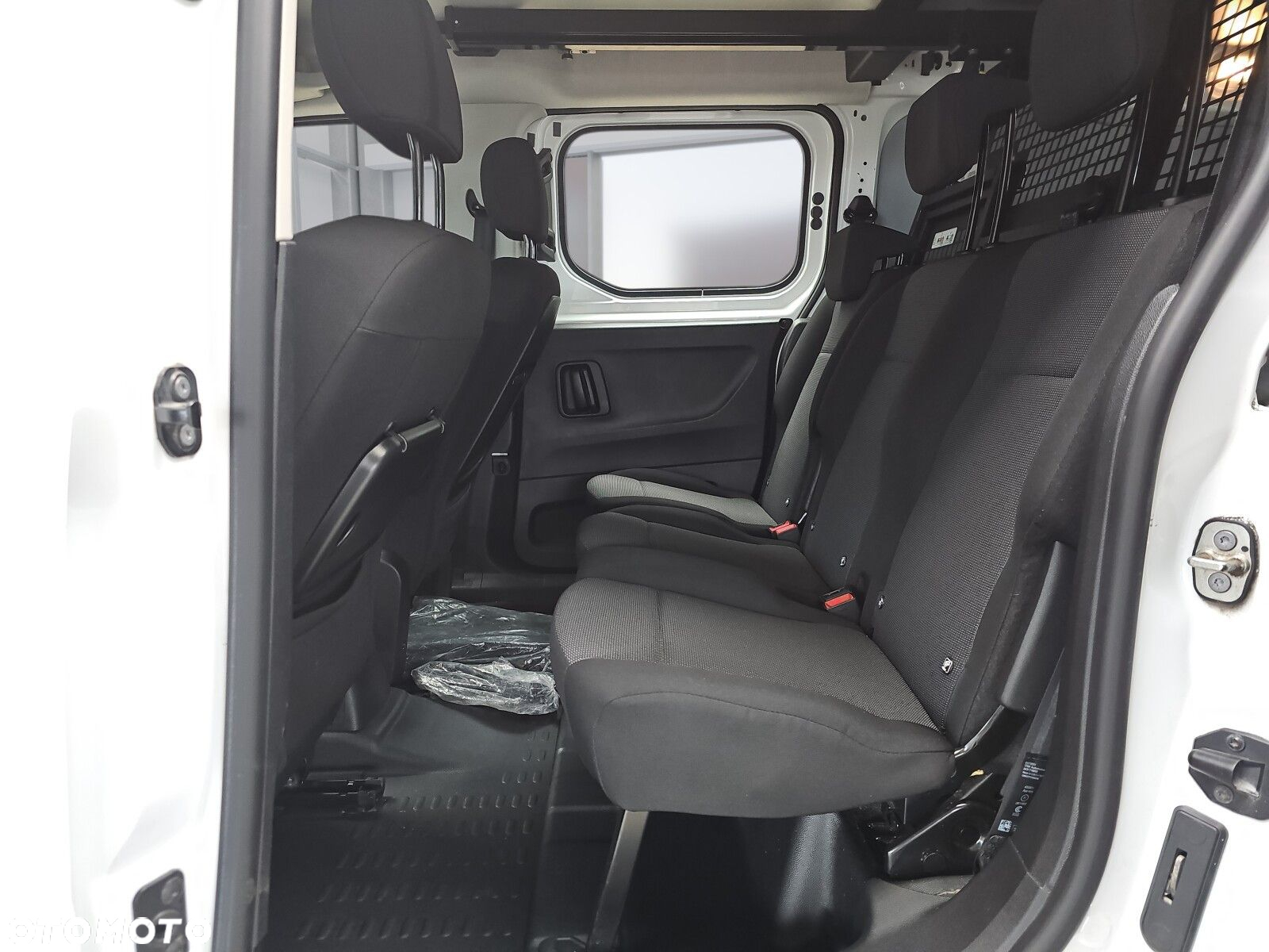 Toyota ProAce 2.3T 1.5D-4D 100KM long FurgonBrygActive - 21