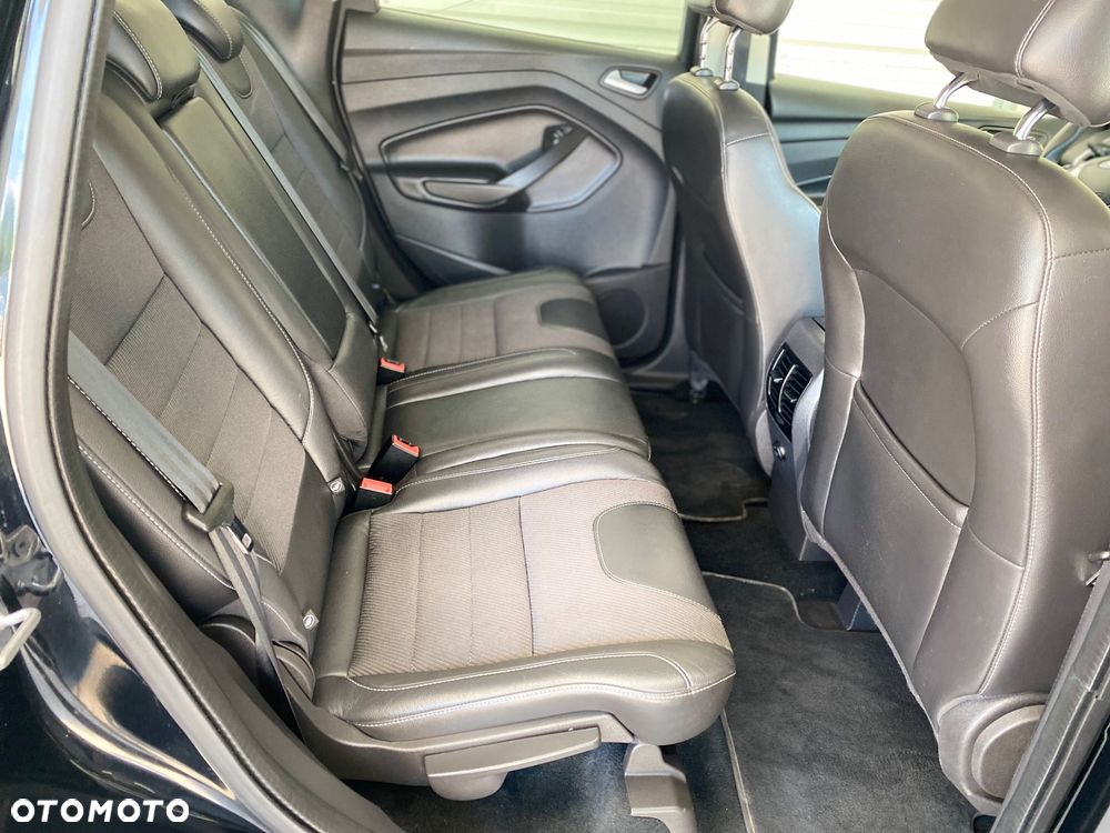 Ford Kuga 2.0 TDCi 4x4 Titanium - 16