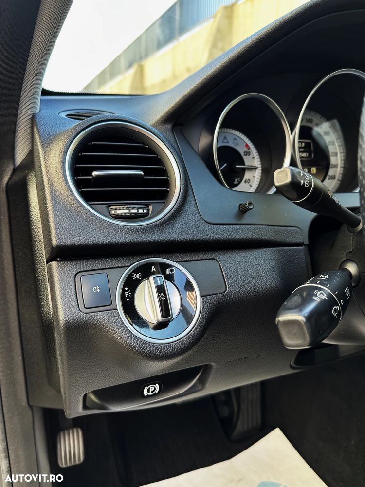 Mercedes-Benz C 180 BlueEFFICIENCY 7G-TRONIC Edition 1 - 15