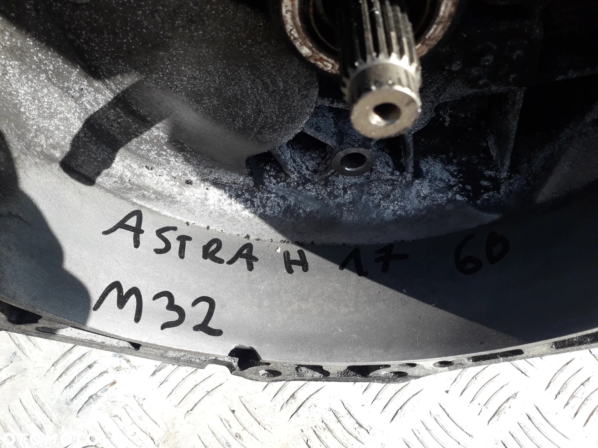 Skrzynia Biegów Manualna Opel Astra H 17 M32 - 4