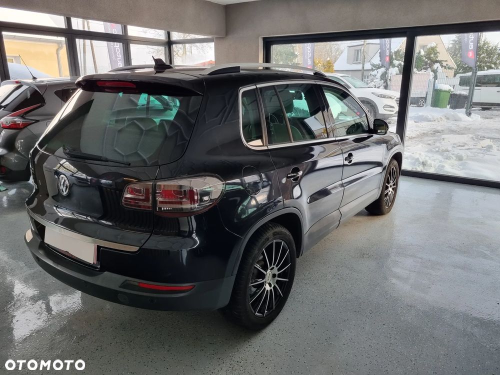 Volkswagen Tiguan - 8