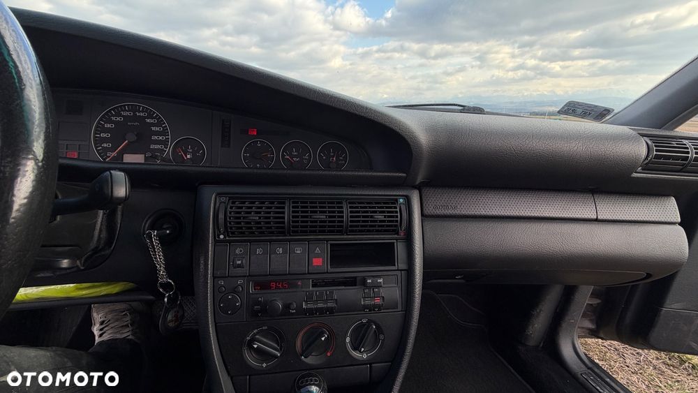 Audi 100 - 16