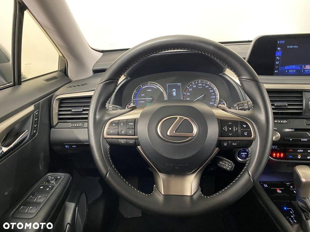 Lexus RX - 16
