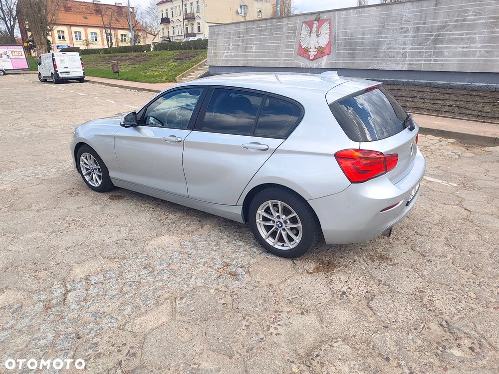 BMW Seria 1 118i - 4