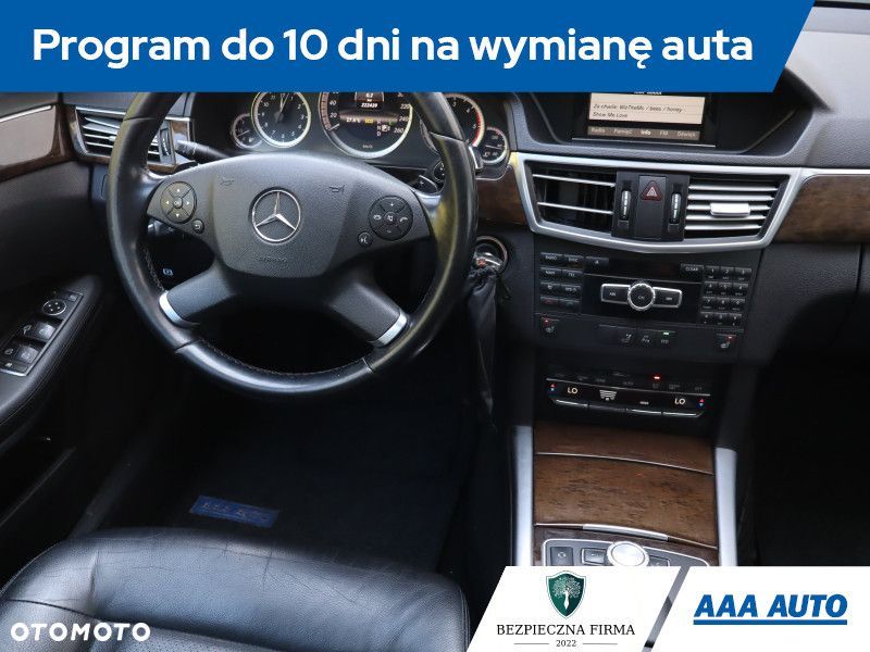 Mercedes-Benz Klasa E - 9