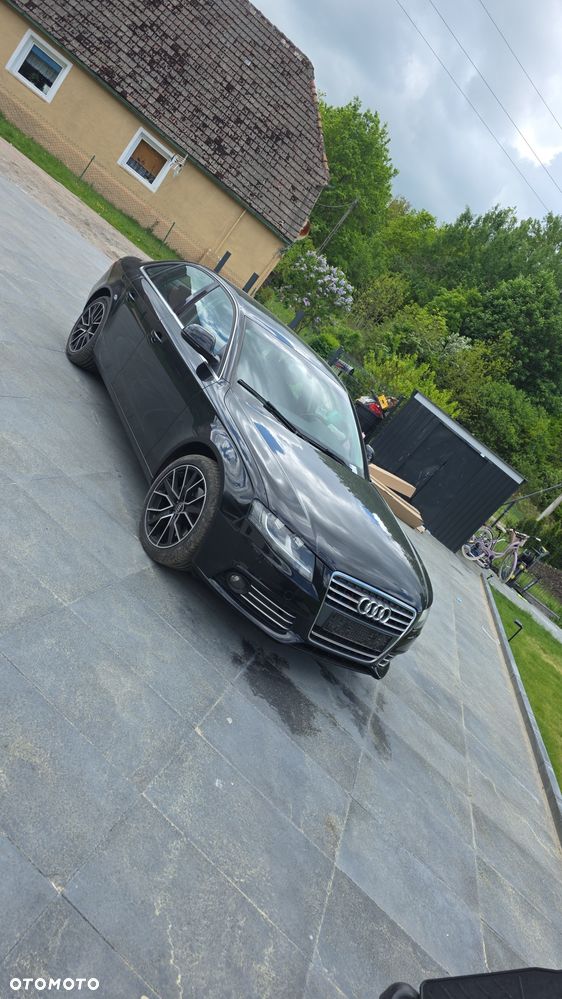Audi A4 Limousine
