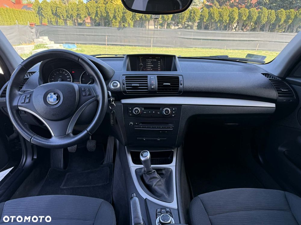 BMW Seria 1 116d - 4