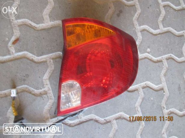 Farol traseiro hyundai accent - 1