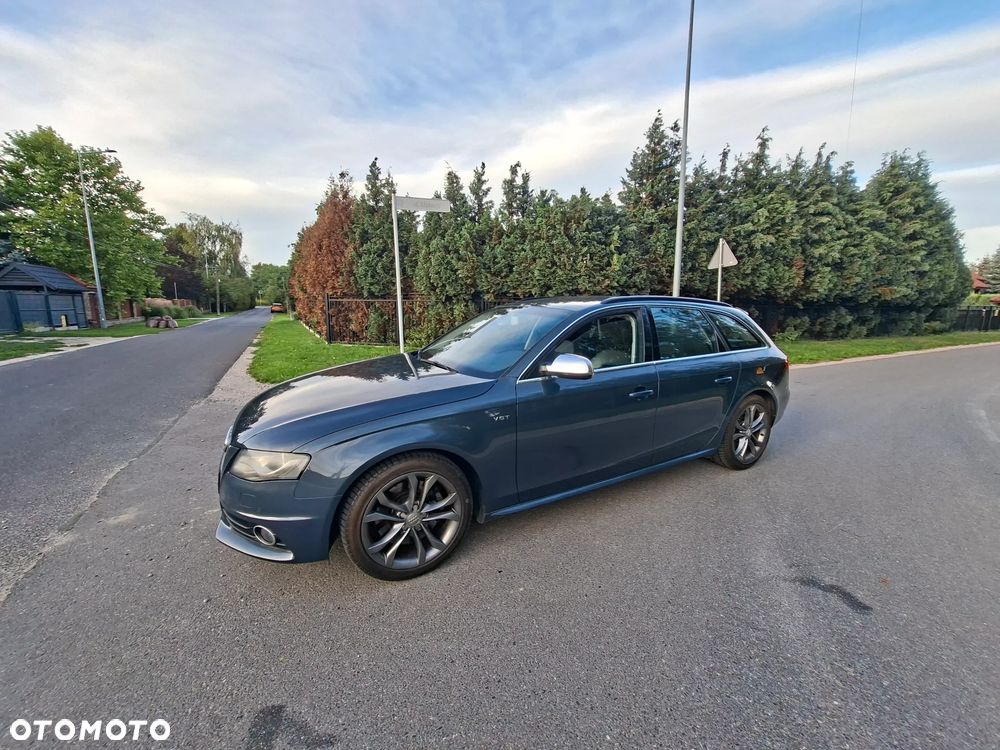 Audi S4 Limousine - 1