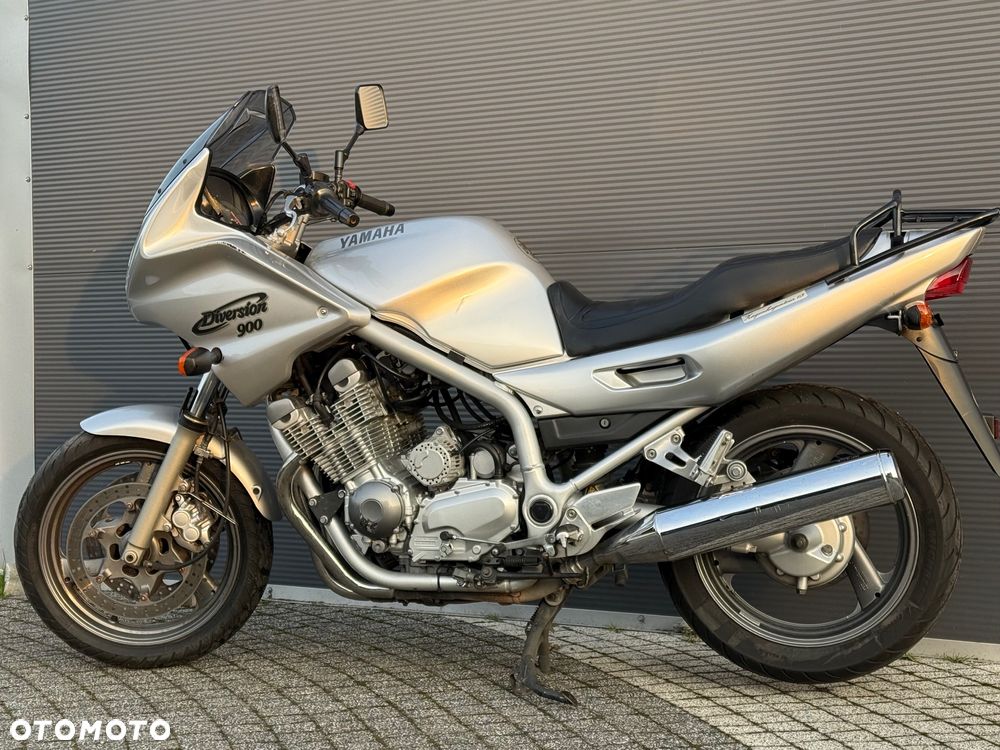 Yamaha XJ - 12