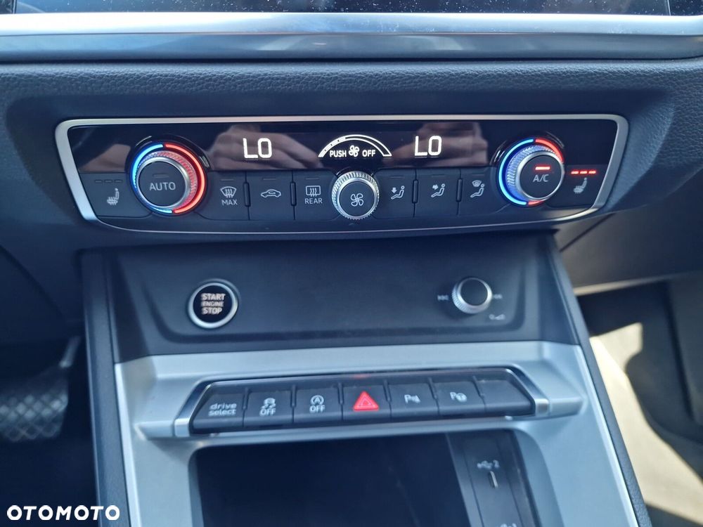 Audi Q3 35 TFSI mHEV S tronic - 35