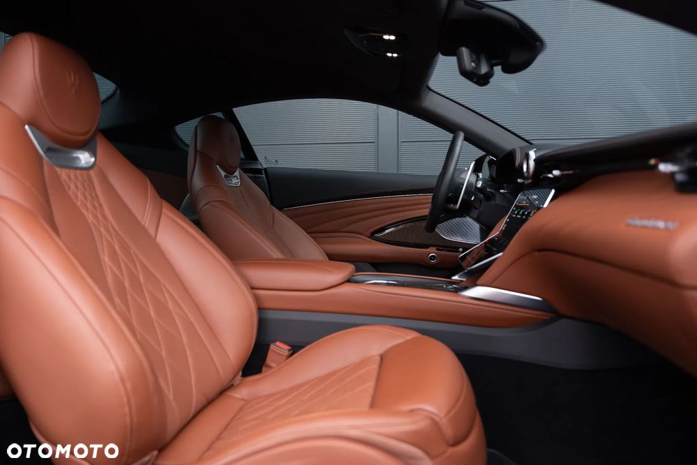 Maserati GranTurismo Modena - 10