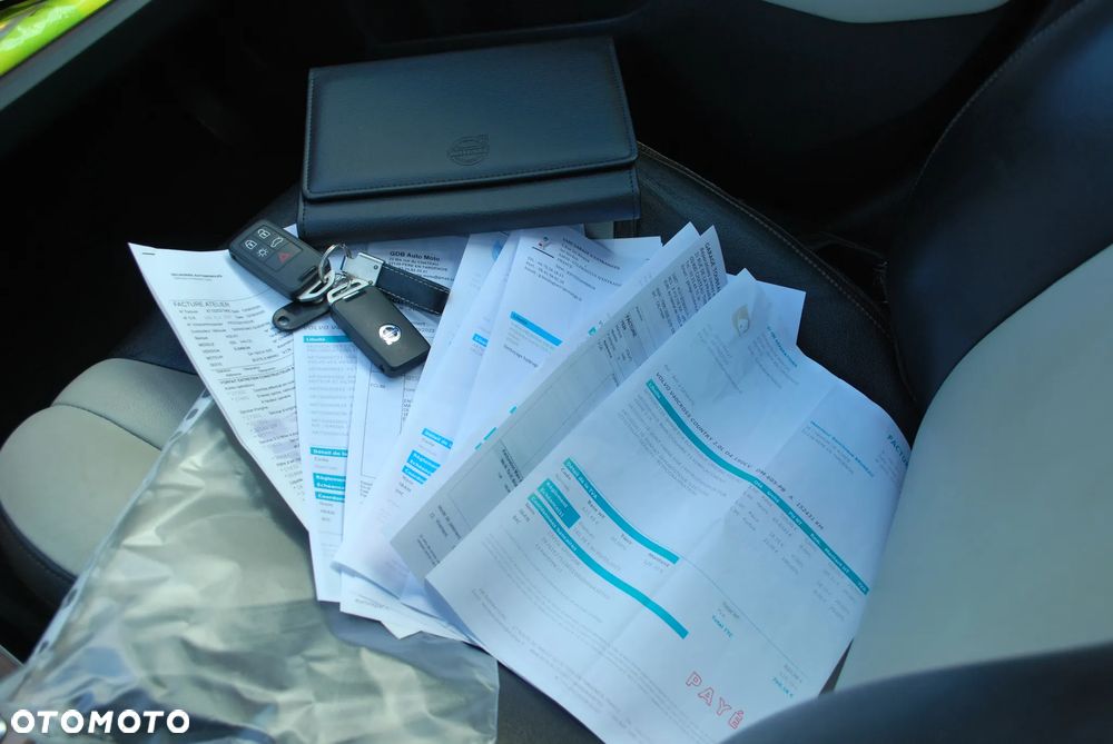 Volvo V40 Cross Country D4 Summum - 28