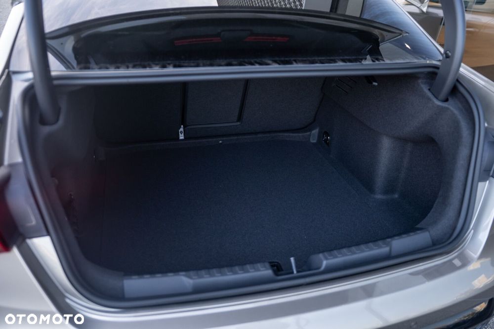 Audi S3 Limousine - 10