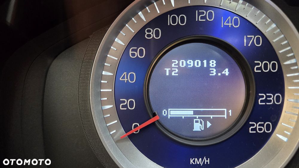 Volvo V60 D5 Geartronic RDesign - 13