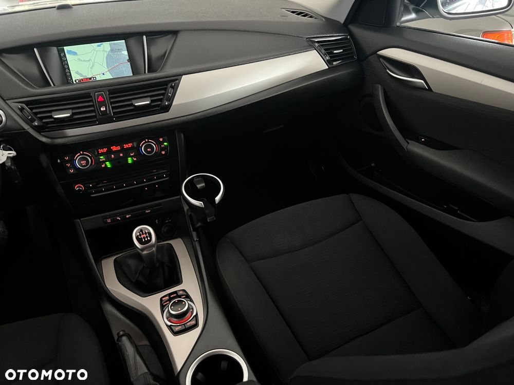 BMW X1 sDrive16d xLine - 23