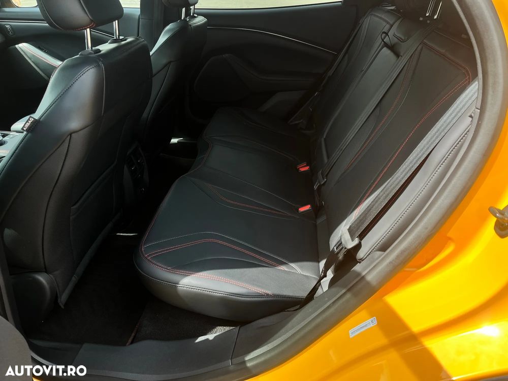 Ford Mustang Mach-E AWD PREMIUM - 11