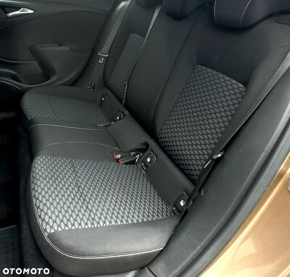 Opel Astra 1.4 Turbo Edition - 26