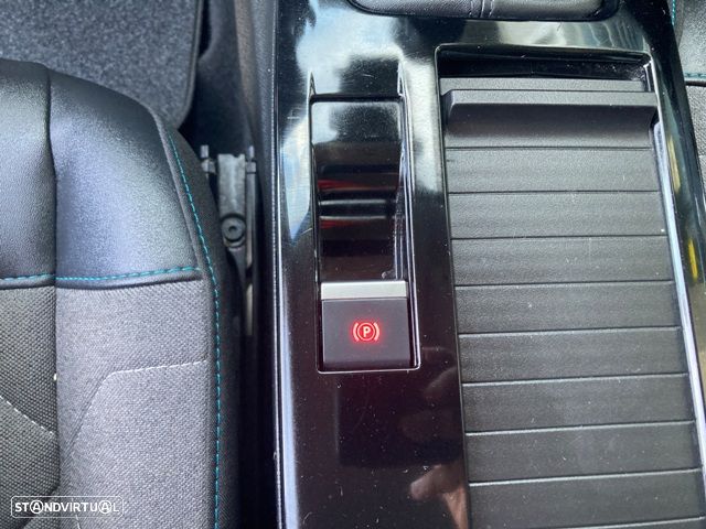 Citroën C4 1.2 PureTech Shine - 29