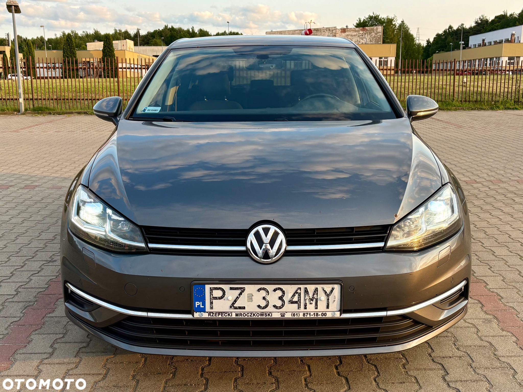 Volkswagen Golf VII 1.0 TSI BMT Comfortline - 4
