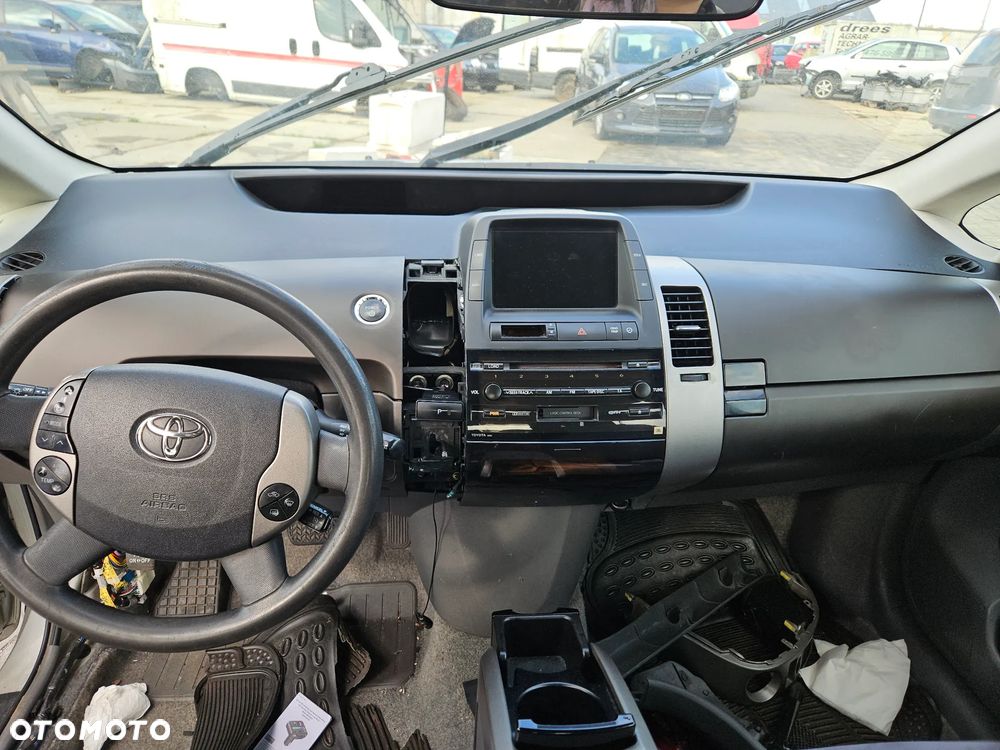 Deska konsola kokpit airbag poduszki Toyota Prius II 2005r Europa - 1