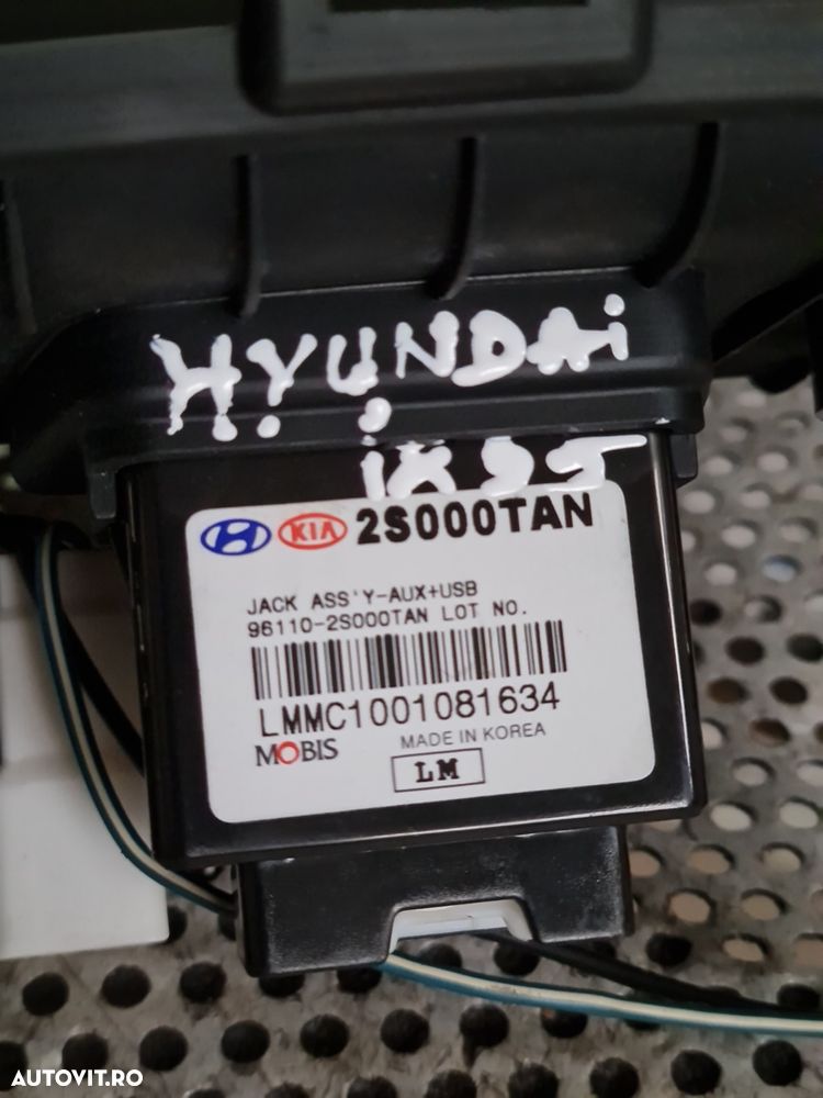 Modul Priza Bricheta Auxiliar Usb Hyundai IX35 An 2009-2010-2011-2012-2013-2014-2015 Dezmembrez Hyundai IX35 2.0 Benzina 2x4 Cod Motor G4KD An 2009-2010-2011-2012-2013-2014-2015 Volan Stanga - 7