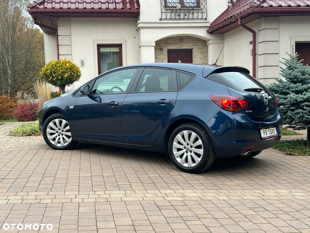 Opel Astra 1.4 T Sport - 22