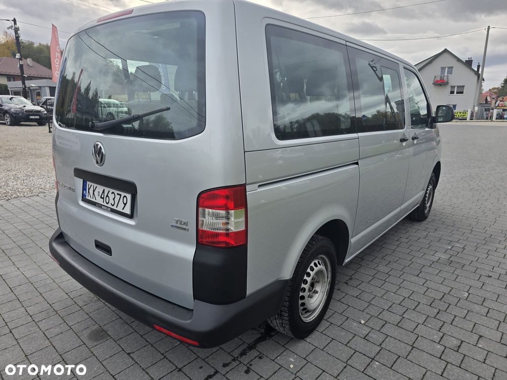 Volkswagen Transporter - 9