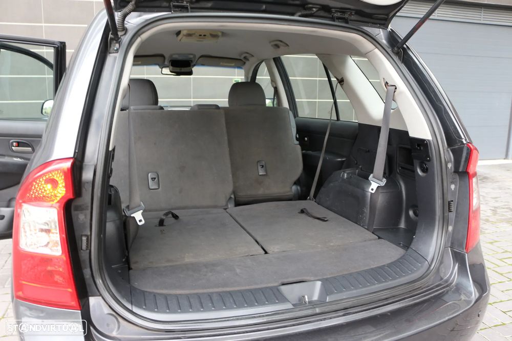 Kia Carens 2.0 CRDi Mood - 32