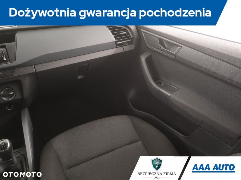 Skoda Fabia - 10