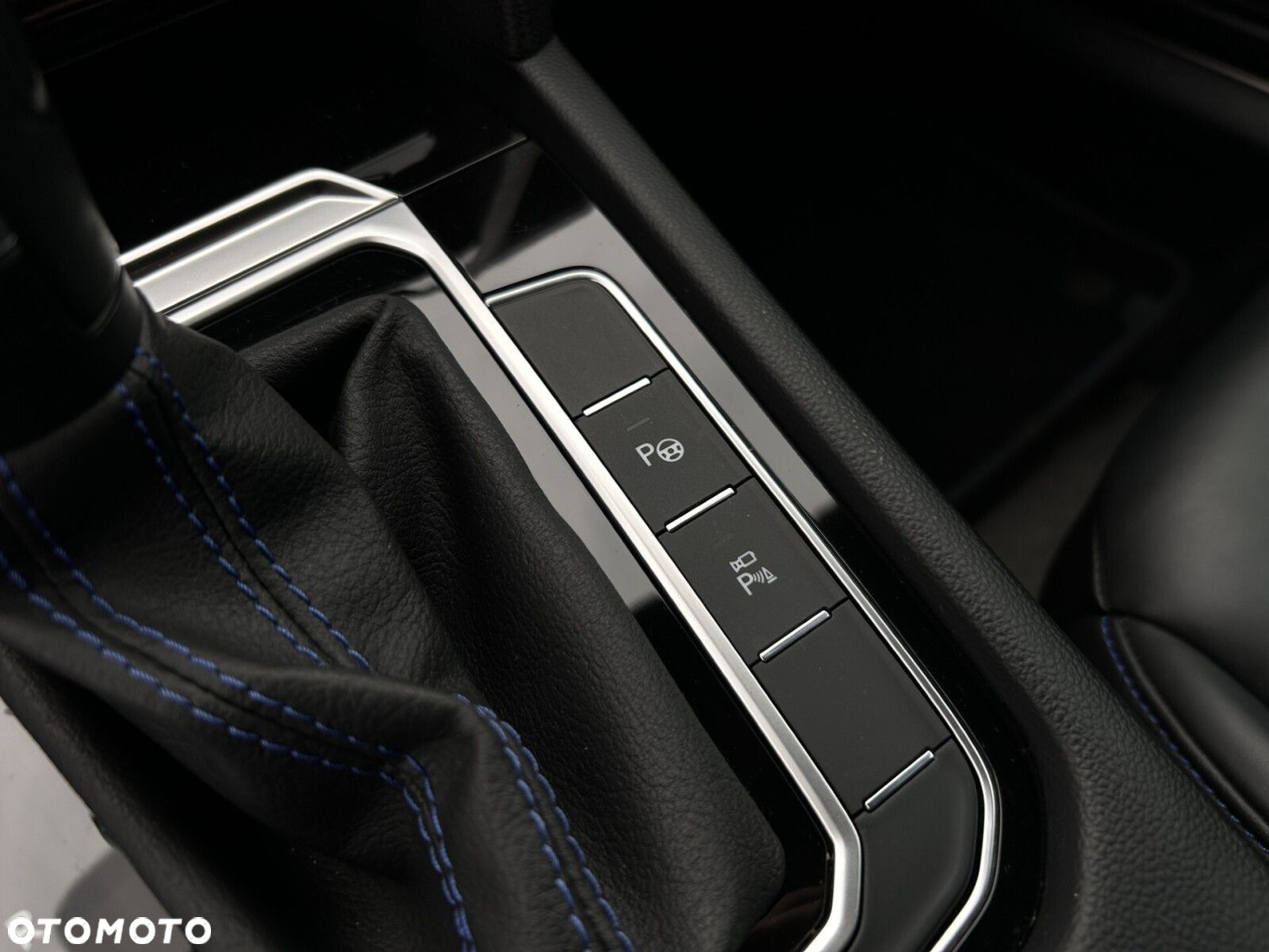 Volkswagen Arteon 2.0 TSI 4Motion R DSG - 18