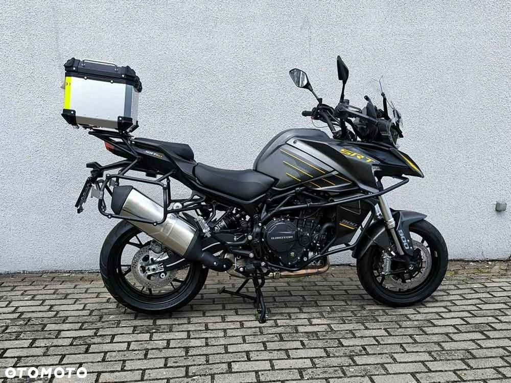 QJMOTOR SRT900S - 14