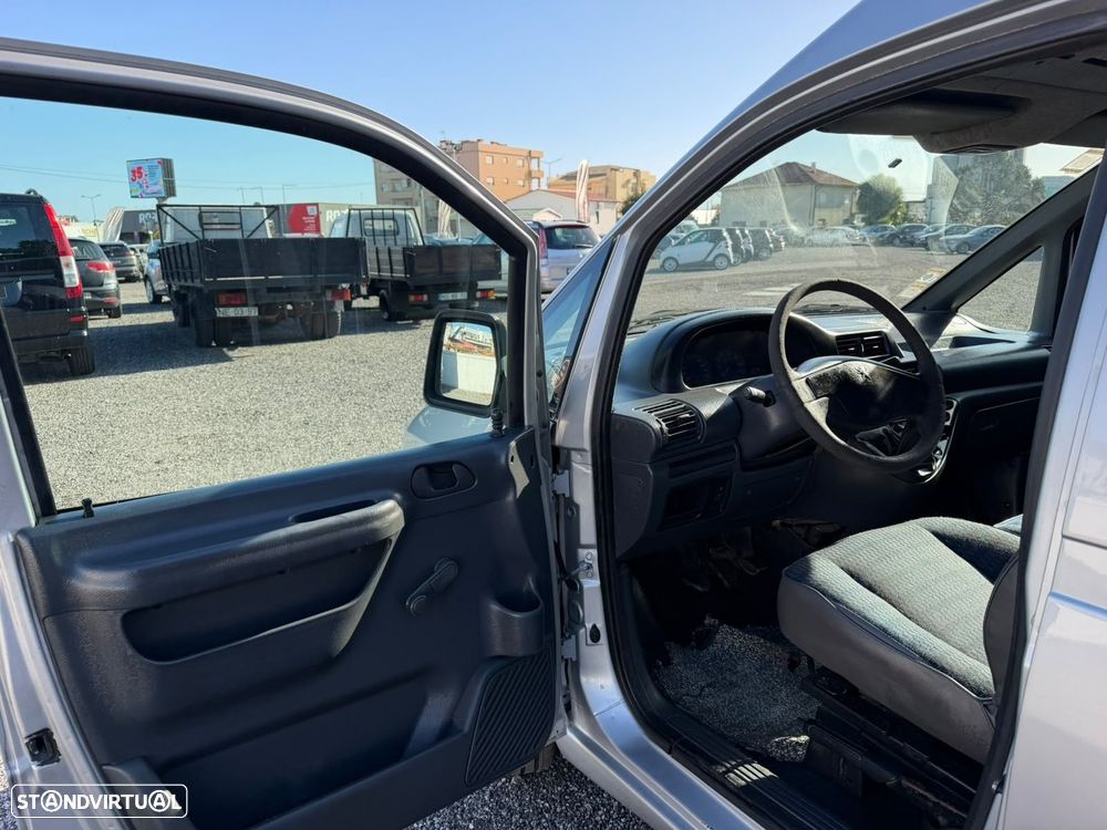 Peugeot Expert 220 C 1.9 D - 16