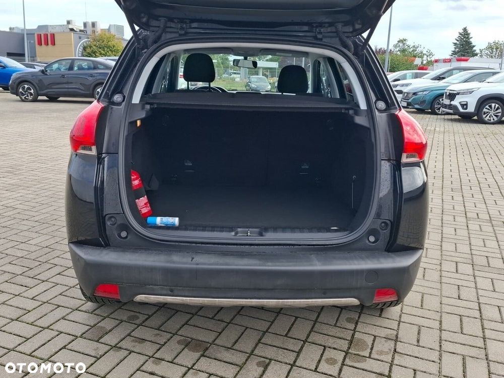 Peugeot 2008 1.2 Pure Tech Style S&S - 7