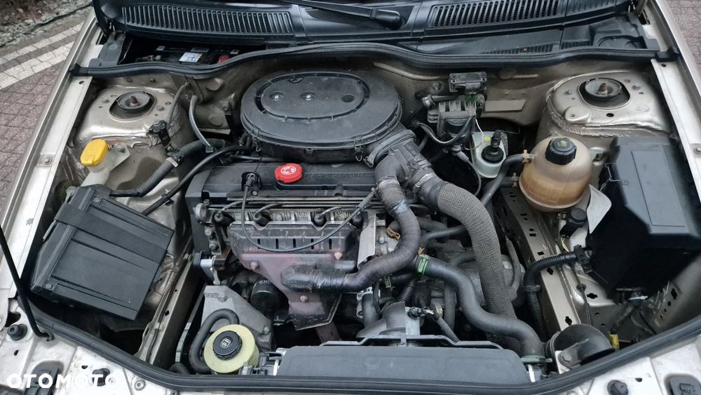 Renault Megane 1.4 RL - 14