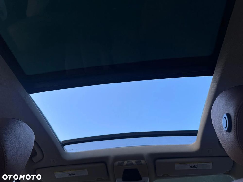 BMW 3GT 328i GT Luxury Line - 23