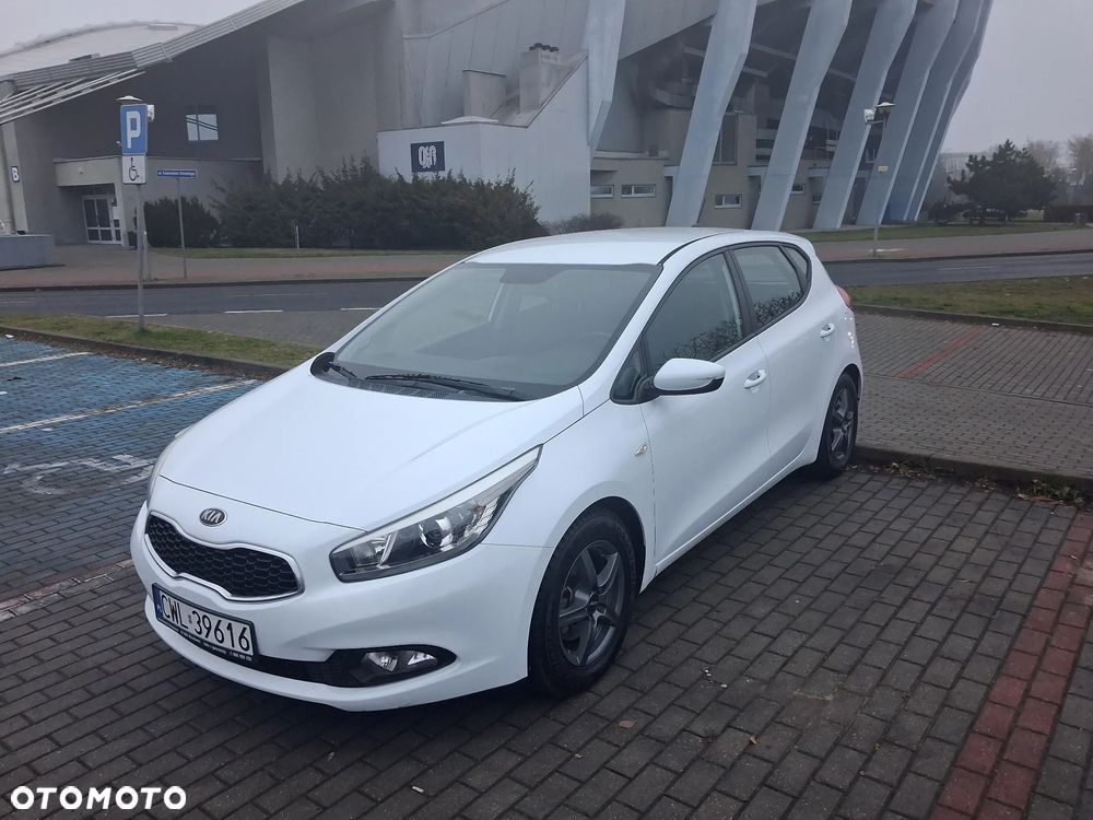 Kia Ceed 1.4 CVVT Spirit - 18